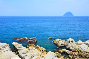 Beyaz Körfez, Temiz Mavi Deniz ve Ayrı Ada