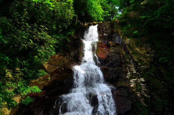 Surging Waterfall Flow End Cliff — Stock Photo, Image