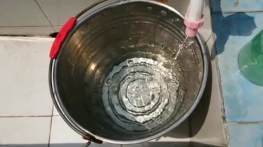 Suyu Kovaya Doldurma Süreci