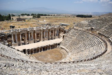 Türkiye 'nin Hierapolis antik kentinde amfitiyatro.