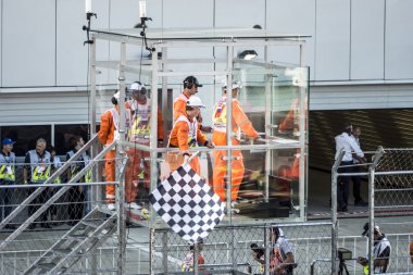 Damalı bayrak Rusya ilk Grand Prix.
