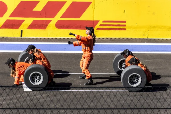 Danza partecipando all'apertura del primo Gran Premio di Ru — Foto Stock