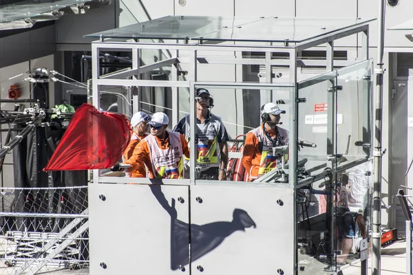 La bandiera rossa sopra l'autodrom di Sochi . — Foto Stock