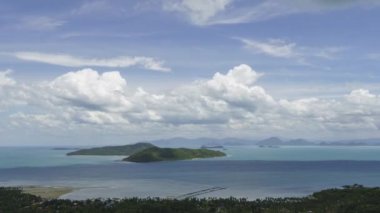 Deniz ürünleri videosunun üzerinde gün batımı