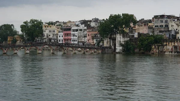 Vista Sulla Città Indiana Vicino Lago — Foto Stock