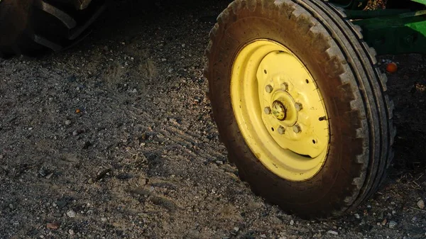 Yellow Tire Tractor Wheel Detail — Stock Photo, Image