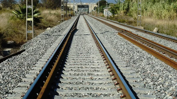 Raylar Demiryolu Catenary Görünümü — Stok fotoğraf