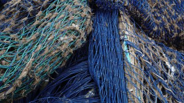 arka plan olarak çeşitli balıkçılık ağları