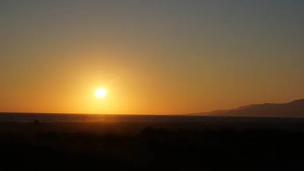 Pôr Sol Dramático Sobre Mar — Fotografia de Stock