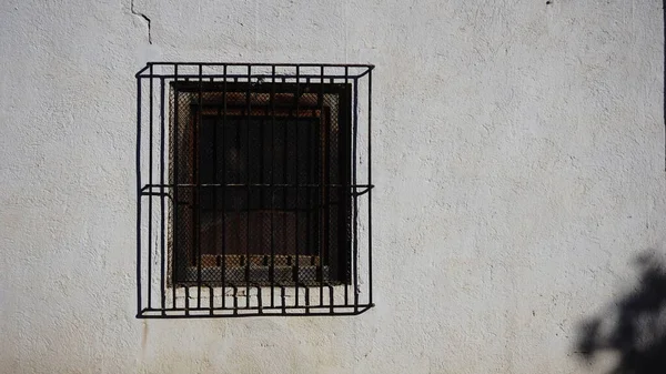 Window Grille Withe Facade — Stock Photo, Image