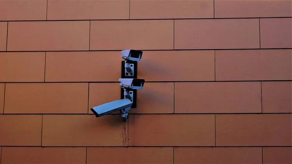 Câmeras Segurança Cidade Fachada — Fotografia de Stock