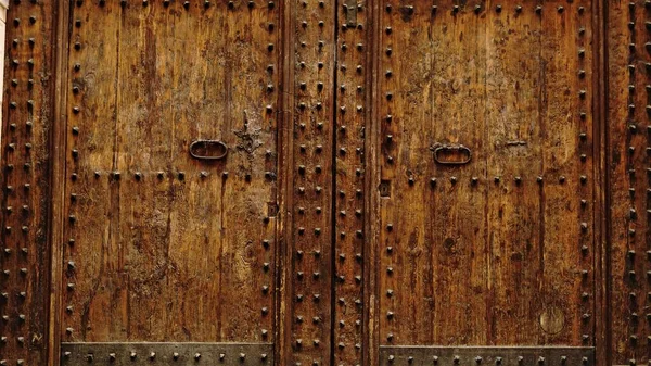Elegancko Drewniane Drzwi Jako Tło — Zdjęcie stockowe
