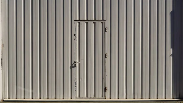 Arkaplan Olarak Endüstriyel Fabrikanın Metal Kapısı — Stok fotoğraf