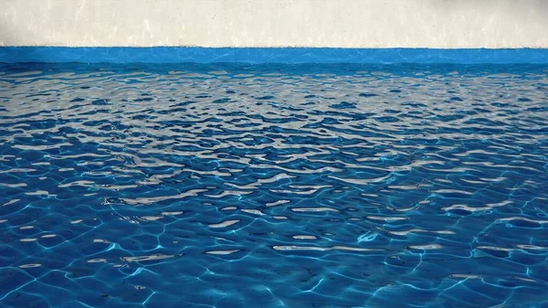 White Reflection Pool Water Texture — Stok fotoğraf
