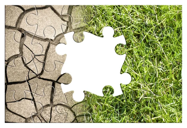 Riss Boden Und Grüne Wiese Klimaschutzkonzept Puzzleform — Stockfoto