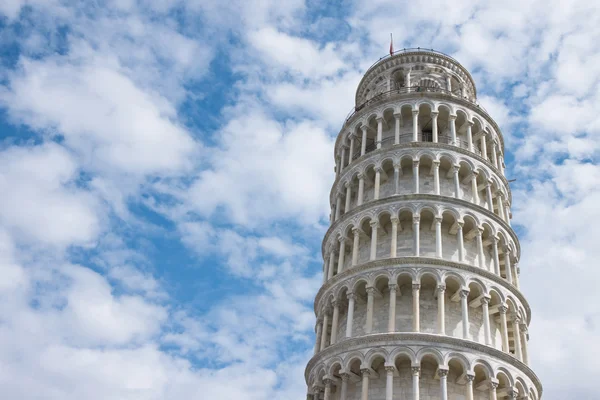 The Leaning Tower completely restored from damage of pollution — Stock Photo, Image