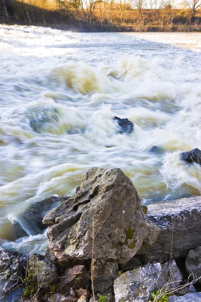 River in flood after several days of rain with copy space — Stock Photo, Image