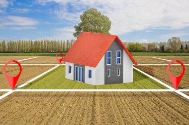 Arazi yönetimi - boş arazili emlak kavramı, küçük ev modelinin satıldığı bir yerleşim bölgesinde inşaat ve konut geliştirme için uygun olan buğday tarlasında yalnız ağaç