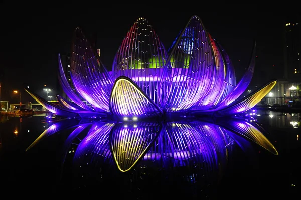 Lotus Bloem Monument Vijver — Stockfoto