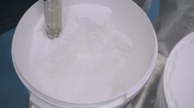 Tablet hap tozu için üretim hattı. İlaç üretimi. İlaç Endüstrisi. Eczacılık Malzemeleri. İlaç İmalatı. Hap Paketleme Makinesi.