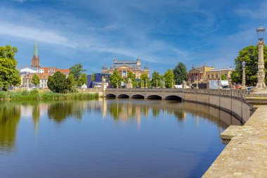 Schwerin Sarayı, Almanya 'nın Mecklenburg-Vorpommern eyaletinin başkenti Schwerin şehrinin merkez girişi. 