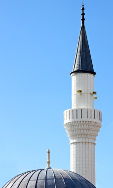 Camii minaresi Bodrum Türkiye'de