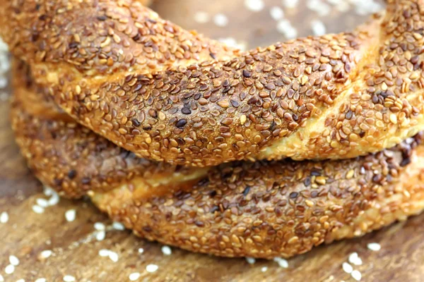 Turkish bagel, simit. — Stock Photo, Image