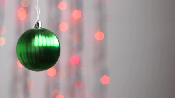 Krásné Vánoční Stromeček Hračka Visí Pozadí Multi Barevné Vánoční Světla — Stock video