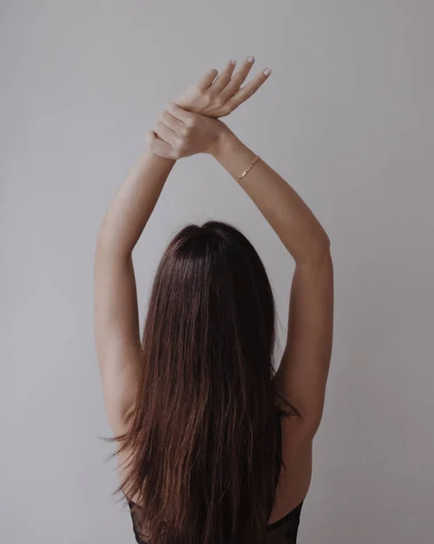Женщина Спины Длинными Волосами — стоковое фото