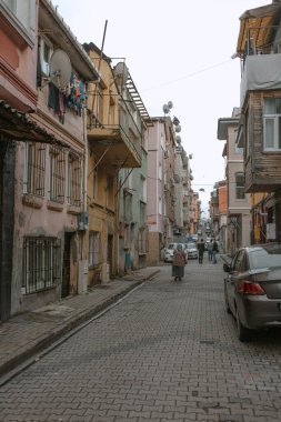 İstanbul, Türkiye - 02 Şubat 2021: Salgın zamanında İstanbul sokaklarının manzarası