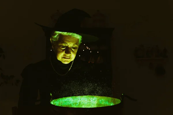 Old Woman Disguised Witch Made Potions Pot Green Light Senior — Stock Photo, Image