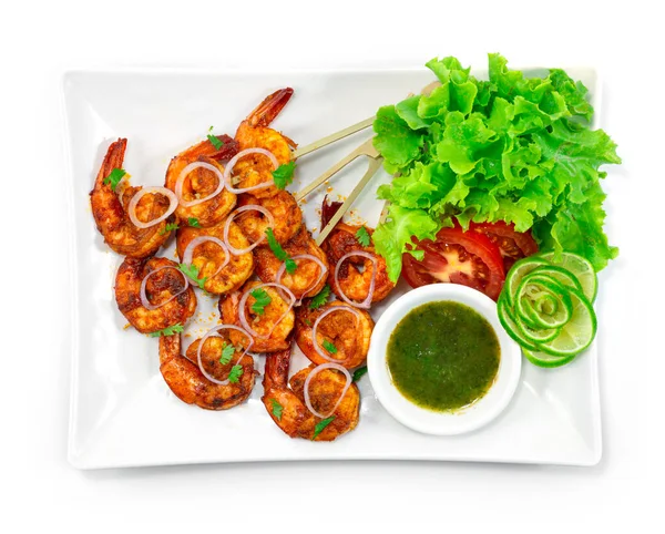 Tandoori Shrimps Grilled Skewers Disajikan Mint Sauce Adalah Makan Malam — Stok Foto