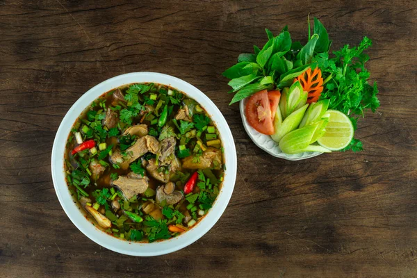 Bittere Rindfleischsuppe Thai Food Northern Lanna Style Servierte Gemüseoberseite — Stockfoto