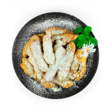 Peynir tozlu kar tavuğu çıtır tavuk füzyon stili üst görünüm