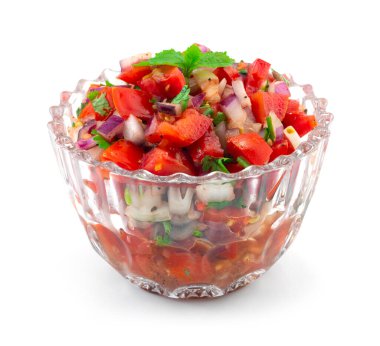 Taze domates salsa sosu, marine edilmiş karabiber, turşulu kırmızı soğan ve limon suyu, nane şekeri.