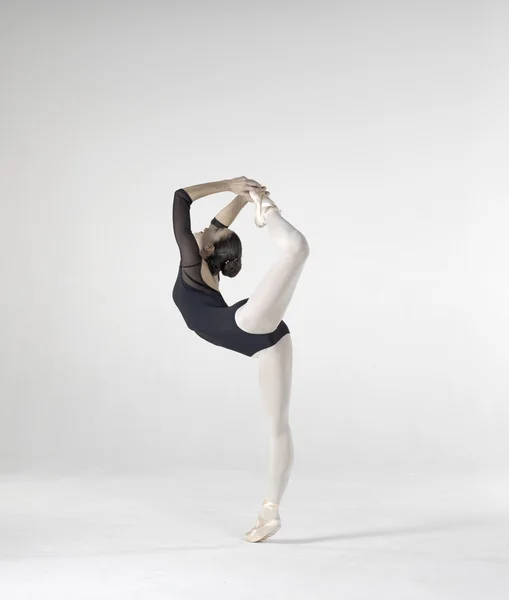クラシック バレエ ダンサー — ストック写真