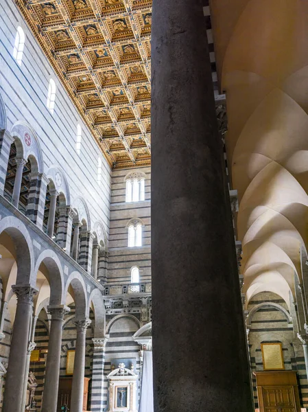 Architektura Wnętrz Bazyliki Pizie Włoszech — Zdjęcie stockowe