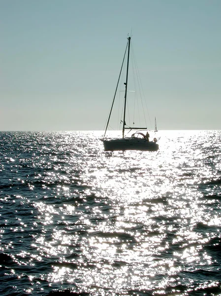 Silhouette boat — Stock Photo, Image