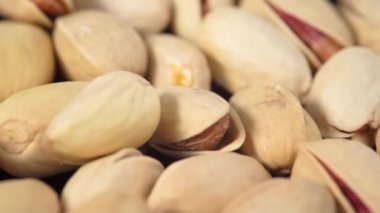 Lezzetli fıstıklı tuzlu makro yavaş panorama.