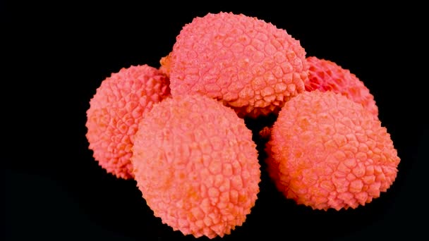 Buah Lychee Berputar Perlahan. Licious lychee Rolling Macro — Stok Video