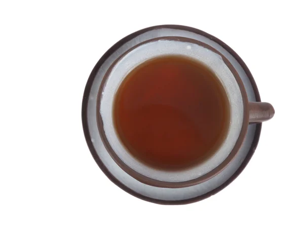 Ton handgemachte Teetasse auf weißem Hintergrund — Stockfoto