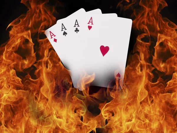 Jouer aux cartes en feu. concept de casino — Photo