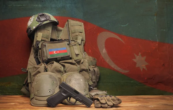 Azerbaiyán National Holidays Concept Bandera Uniforme Militar Sobre Fondo Rústico —  Fotos de Stock