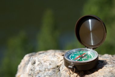Analog pusula buzlu terk