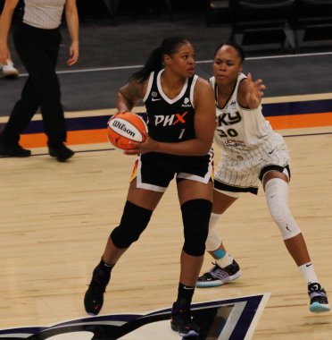 PHOENIX, ARIZONA, ABD - JUNE 3RD, 2021: Mercury vs Sky Suns Arena 'da 