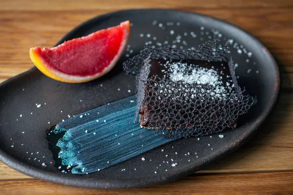 Chocolate Dessert Grapefruit Ice Cream Served Graceful Plate Fancy Dessert — Stock Photo, Image