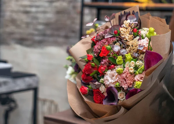 Bouqet Fleurs Différentes Avec Roses Dianthus Hypericum Gros Plan Concept — Photo