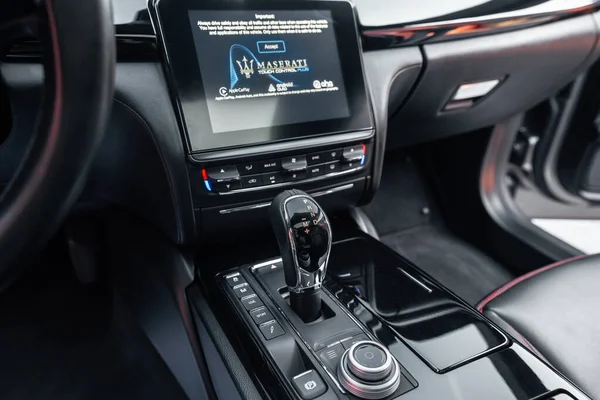 Украина Одесса 2021 Сентября Интерьер Современного Роскошного Автомобиля Maserati Ghibli — стоковое фото