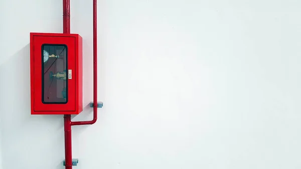Caja Acero Inoxidable Rojo Contiene Para Abridor Válvulas Agua Para — Foto de Stock