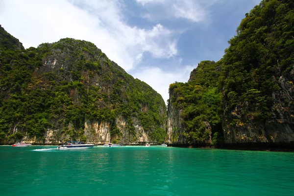 Paisaje Andaman Vista Mar Con Montaña Roca Isla Lanchas Rápidas — Foto de Stock